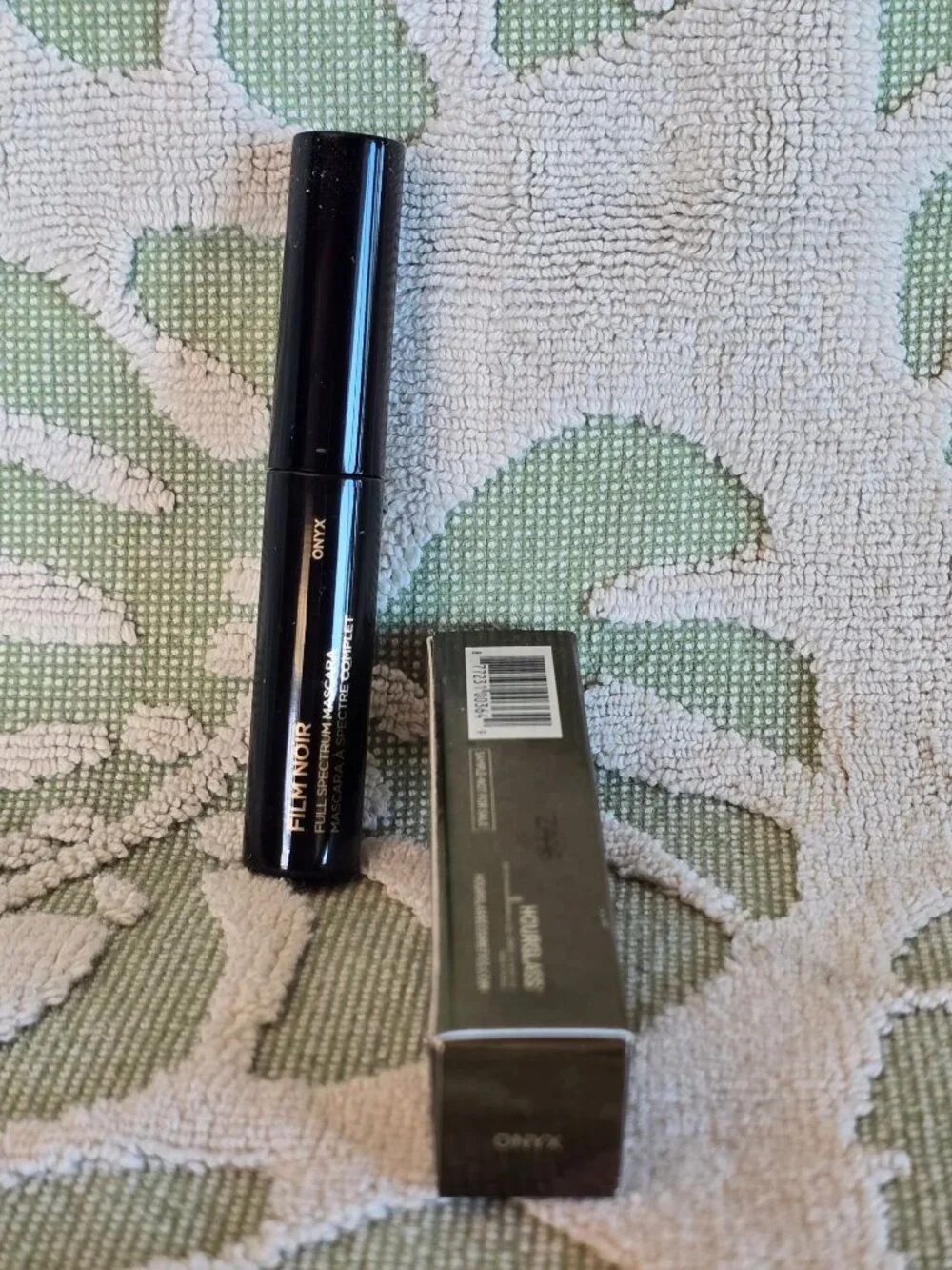 Hourglass Film Noir Full Spectrum Mascara Onyx